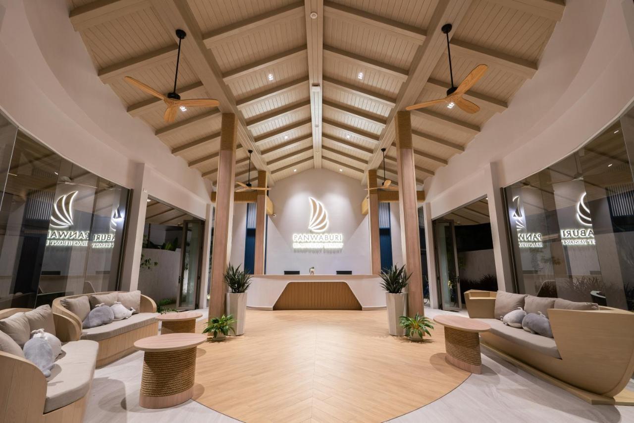 Panwaburi Beachfront Resort - Sha Extra Plus المظهر الخارجي الصورة The interior of the airport