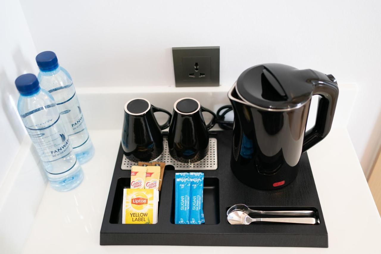 Panwaburi Beachfront Resort - Sha Extra Plus المظهر الخارجي الصورة A kettle and tea tray in a hotel room
