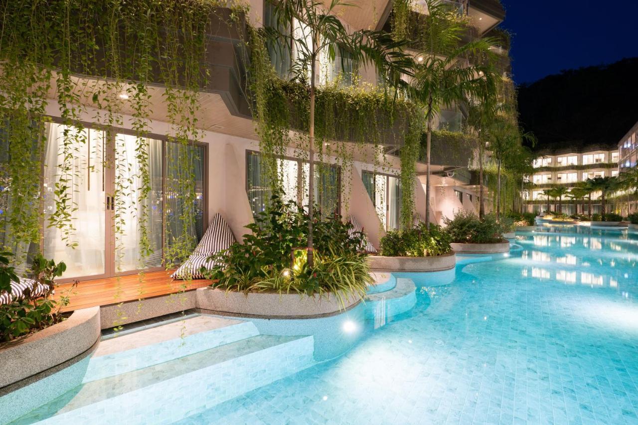 Panwaburi Beachfront Resort - Sha Extra Plus المظهر الخارجي الصورة The swimming pool at the hotel