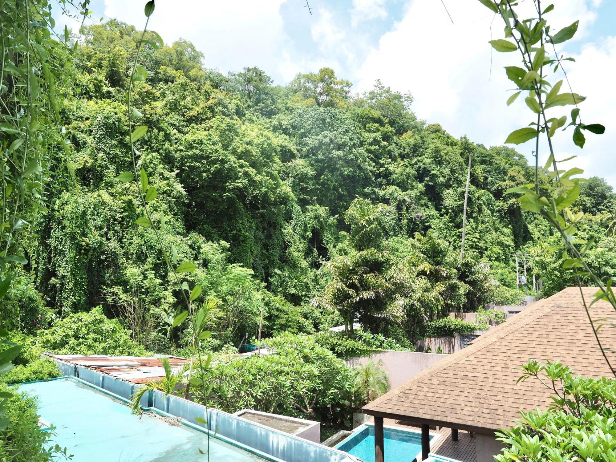 Panwaburi Beachfront Resort - Sha Extra Plus المظهر الخارجي الصورة View of the resort